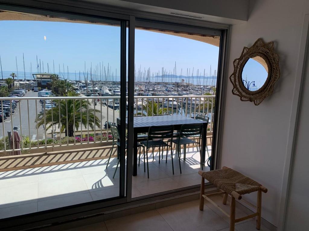 Appartement Vue Sur Les Iles D'Or à Hyères Extérieur photo
